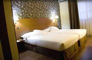 Ipanema Hotel by gaiarooms