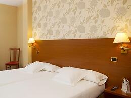 Ipanema Hotel by gaiarooms