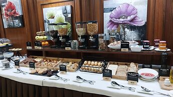 Ipanema Hotel by gaiarooms