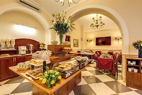 Hotel Contilia