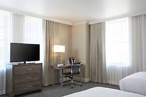 Redmont Hotel Birmingham, Curio Collection by Hilton