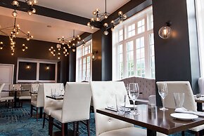 Redmont Hotel Birmingham, Curio Collection by Hilton
