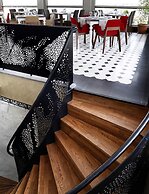 Darkhill Hotel