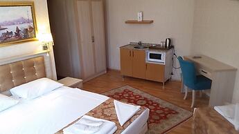 Tashkonak Hotel