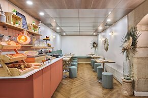 Hôtel Cervantes by Happyculture