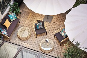 Hôtel Cervantes by Happyculture