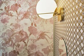 Hôtel Cervantes by Happyculture