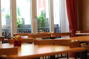 Hotel Cosmotel