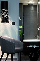 Le Grey Hotel