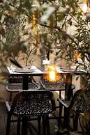 Le Grey Hotel