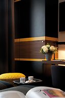 Le Grey Hotel