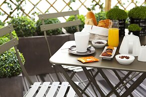 Le Grey Hotel