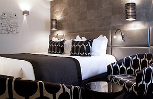 Le Grey Hotel