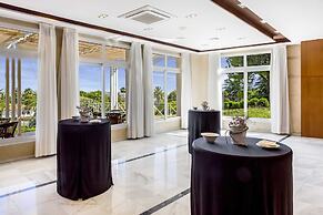 Exe Las Adelfas Hotel