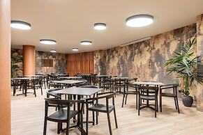 Hotel Acta Piramides