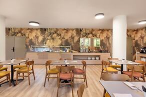 Hotel Acta Piramides
