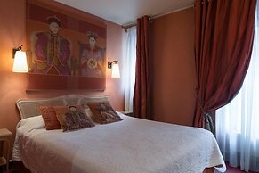 Neuilly Park Hotel
