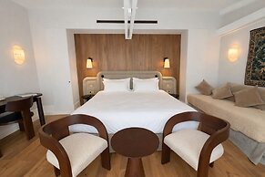 Neuilly Park Hotel