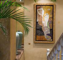 Neuilly Park Hotel