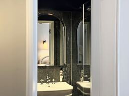 Neuilly Park Hotel