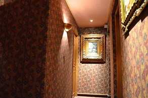 Neuilly Park Hotel
