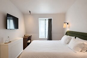 Neuilly Park Hotel