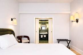 Neuilly Park Hotel