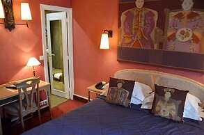 Neuilly Park Hotel