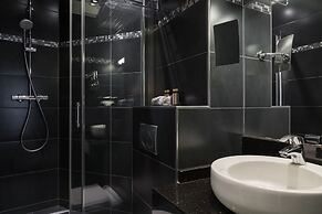 Neuilly Park Hotel
