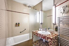 Etoile Park Hotel