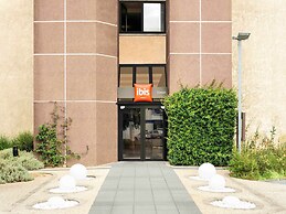 ibis Créteil