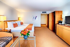 The Q - Quadro City Hotel