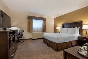 Best Western Plus Baker Street Inn