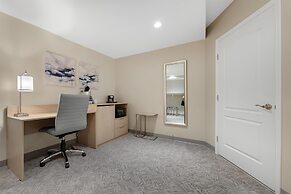 Best Western Plus Baker Street Inn