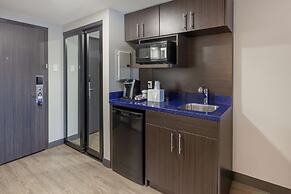 GLō Best Western Mississauga Corporate Centre