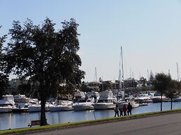 Haven Marina Motel