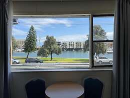Haven Marina Motel