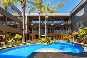 Best Western Plus Travel Inn Hotel