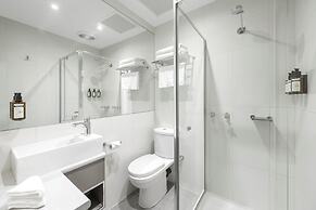 Best Western Plus Travel Inn Hotel
