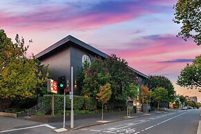 Best Western Plus Travel Inn Hotel