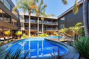 Best Western Plus Travel Inn Hotel