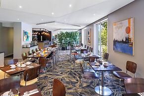 Best Western Plus Travel Inn Hotel