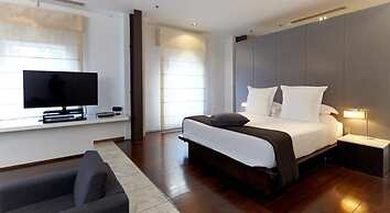 Establishment Hotel