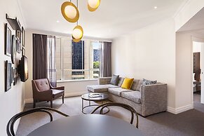 Mantra 2 Bond Street Sydney