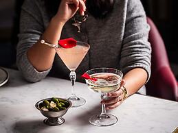 Mantra 2 Bond Street Sydney