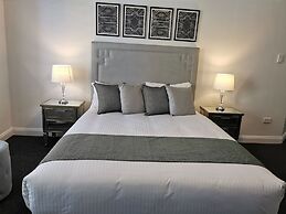 Adelaide Mansions Serviced Apartments