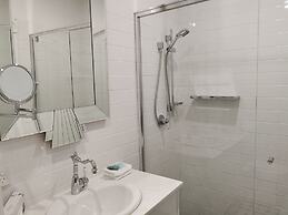 Adelaide Mansions Serviced Apartments