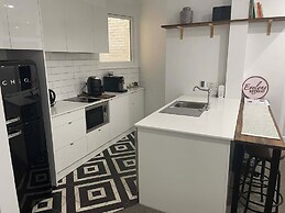 Adelaide Mansions Serviced Apartments