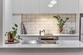 Adelaide Mansions Serviced Apartments