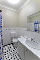 Adelaide Mansions Serviced Apartments